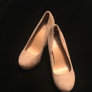 Shi Tan Suede Wedge Shoes